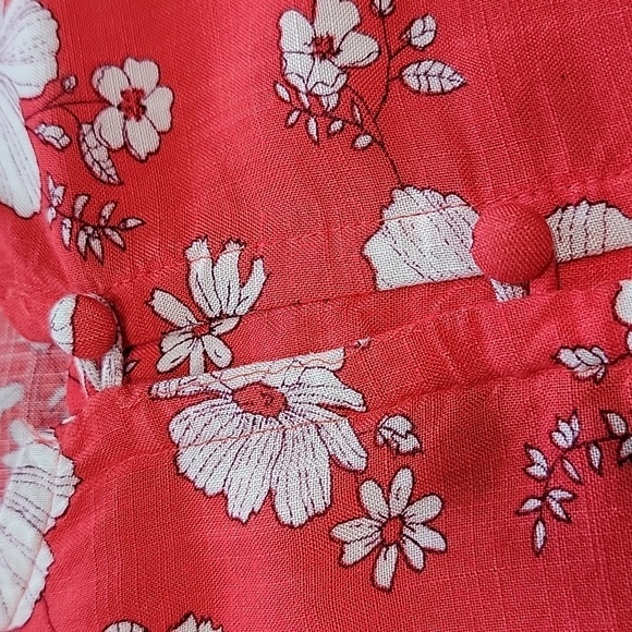 SO Size L Berry Red/Pink with White Floral Tie and Button Front Blouse - Picture 11 of 12